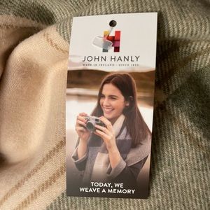 John Hanley -NWT Irish cape/throw 100% wool